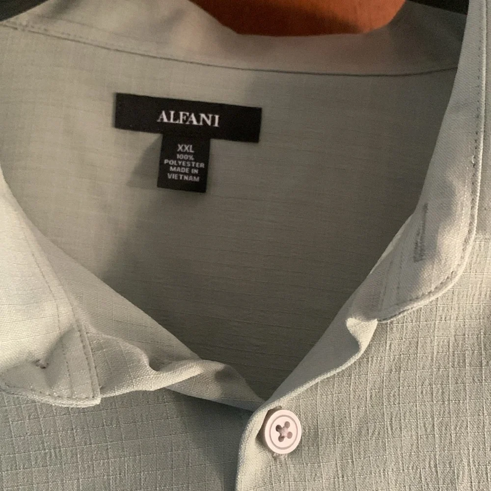 Sage green short sleeve button down xxl - Picture 2 of 3